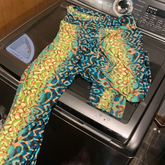 Blackmilk Palazzo pants - Picture 2 of 2